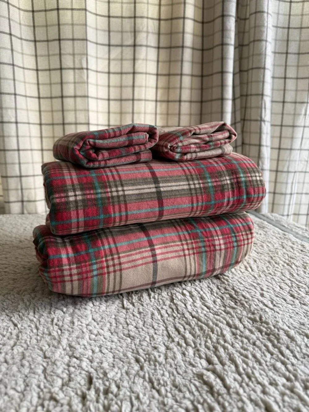 Eddie Bauer Moutlake Plaid 4-Piece Medium Red Flannel Full Sheet Set